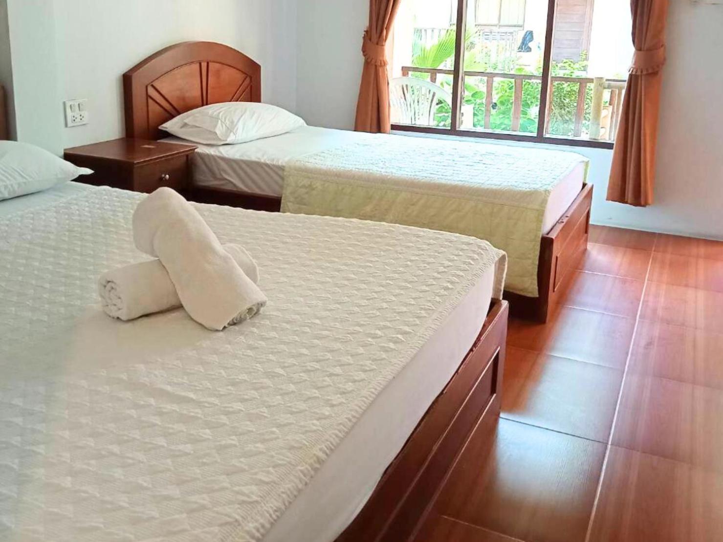 Bank Guesthouse Haad Rin Bagian luar foto