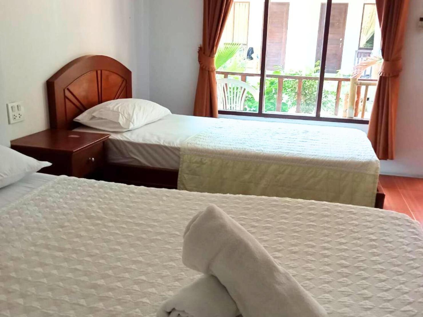 Bank Guesthouse Haad Rin Bagian luar foto