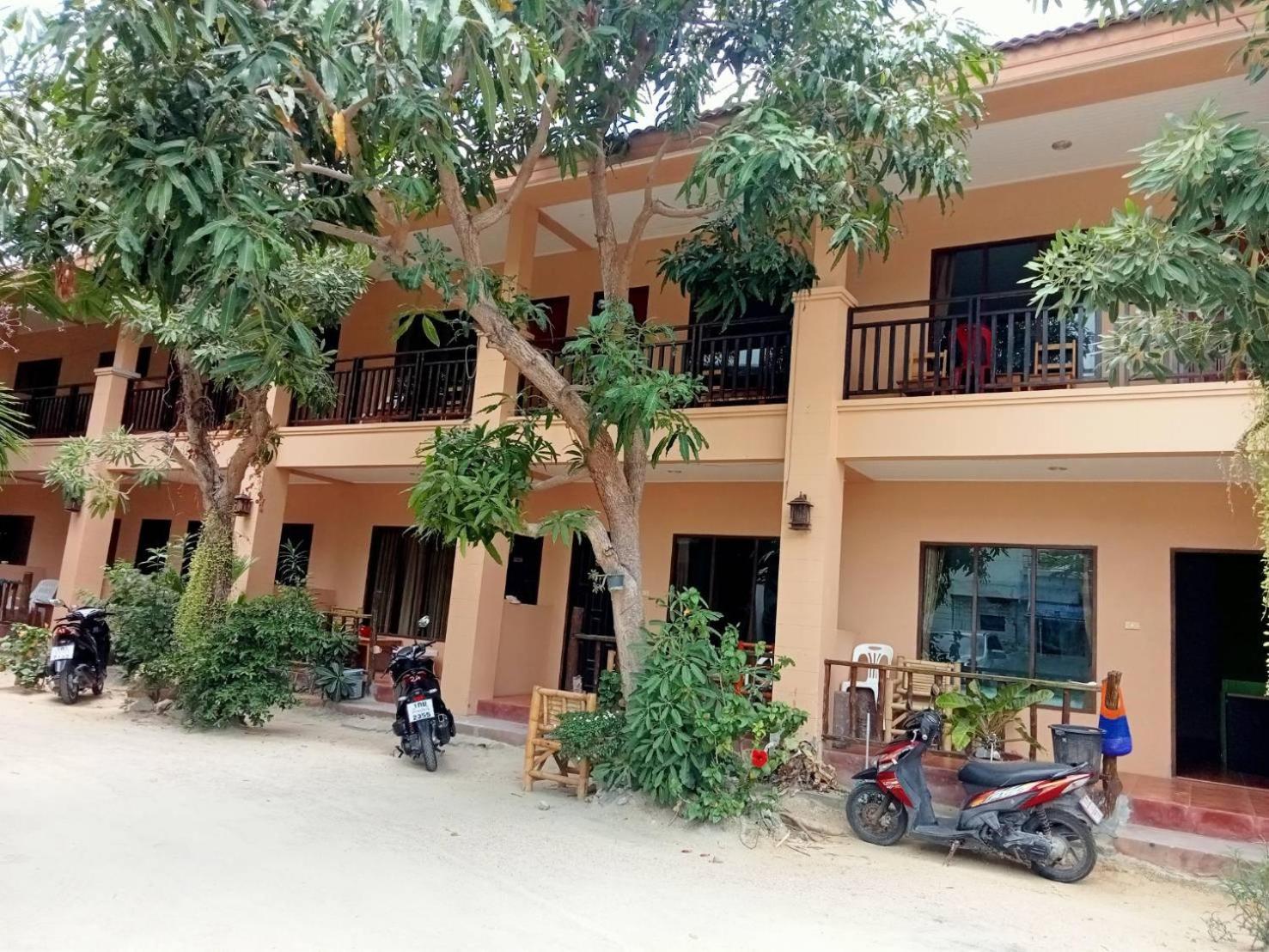 Bank Guesthouse Haad Rin Bagian luar foto